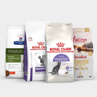 Photo présentant des sachets de nourriture pour chats